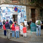 Fête de la Musique vor dem Kiosk-Pinguin